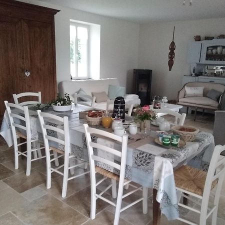 Chambre D Hotes La Barriere Channay-sur-Lathan Buitenkant foto